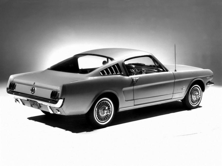  Ford Mustang Fastback 1965 года  (фото 34 из 52)